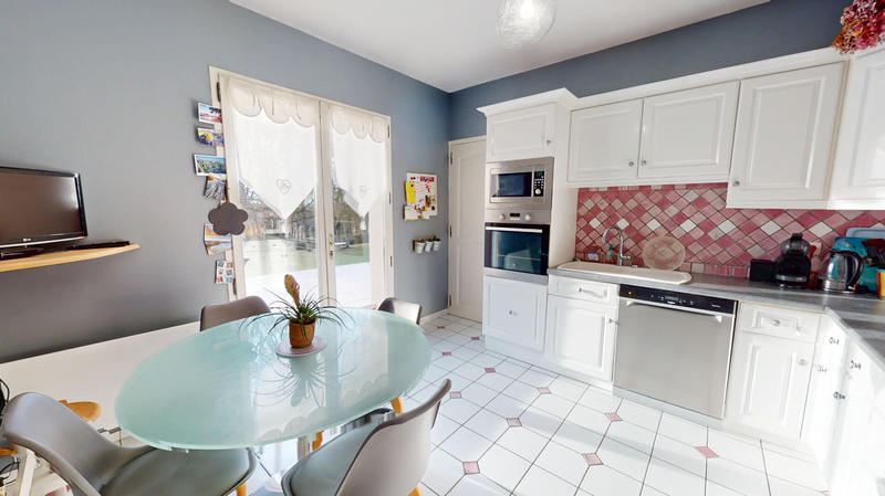 Maison - 138 m² - 6 pièces