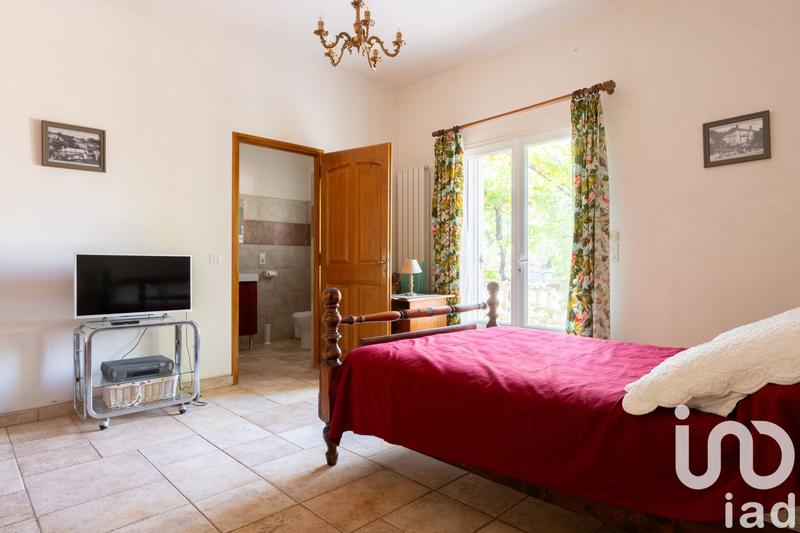 Maison - 268 m² - 6 pièces