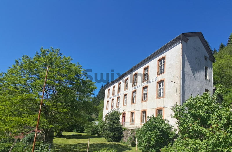 Appartement - 292 m² - 15 pièces