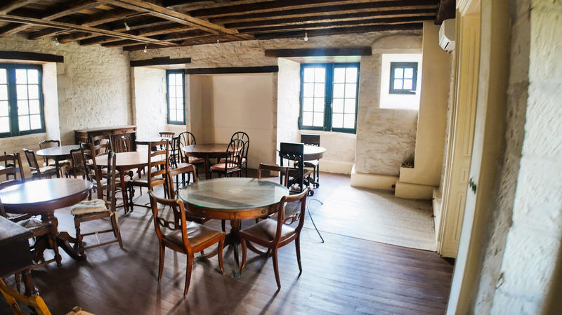 Fonds de commerce - 4 500 m²