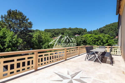 Maison ancienne - 217 m² - 8 pièces