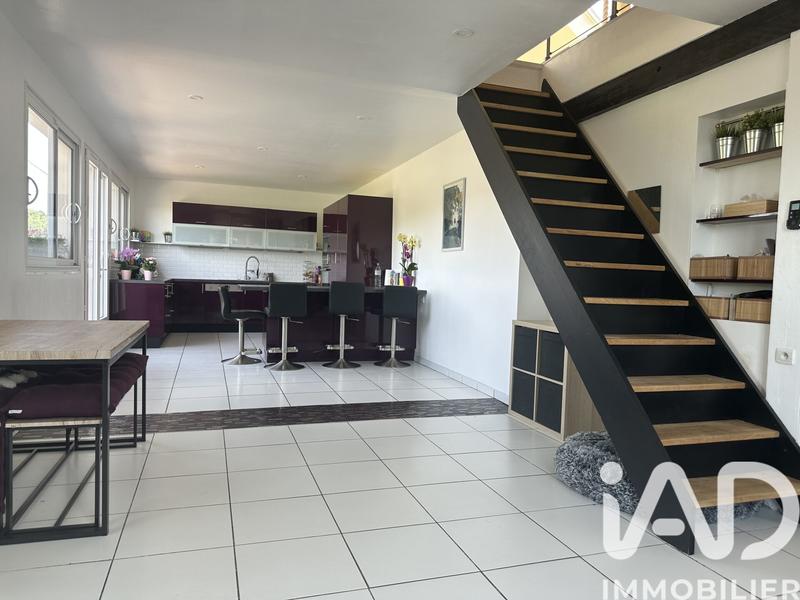 Maison - 192 m² - 8 pièces