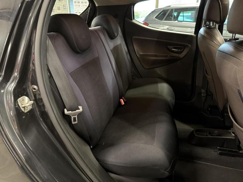 Lancia Ypsilon 0.9 TwinAir - 85 s&amp;S Bvm5 Platinum / Garantie 12 Mois