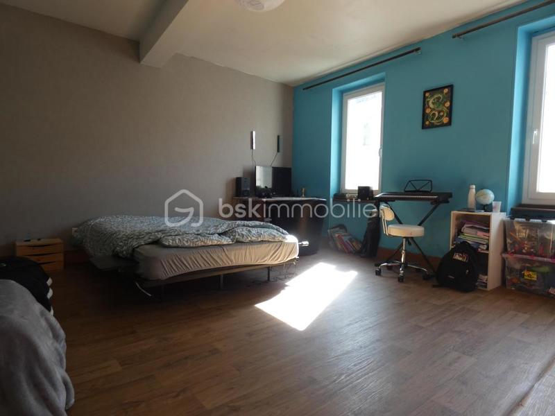 Maison de village - 211 m² - 10 pièces