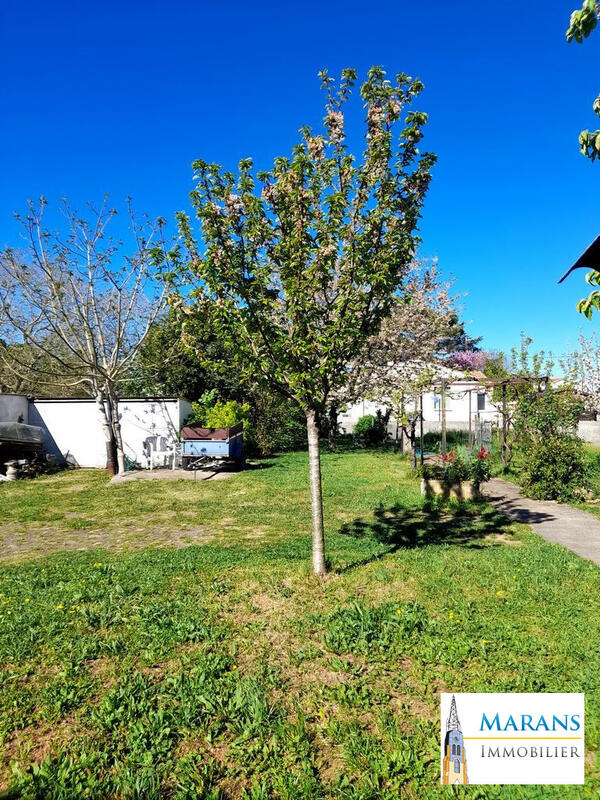 Terrain - 824 m²