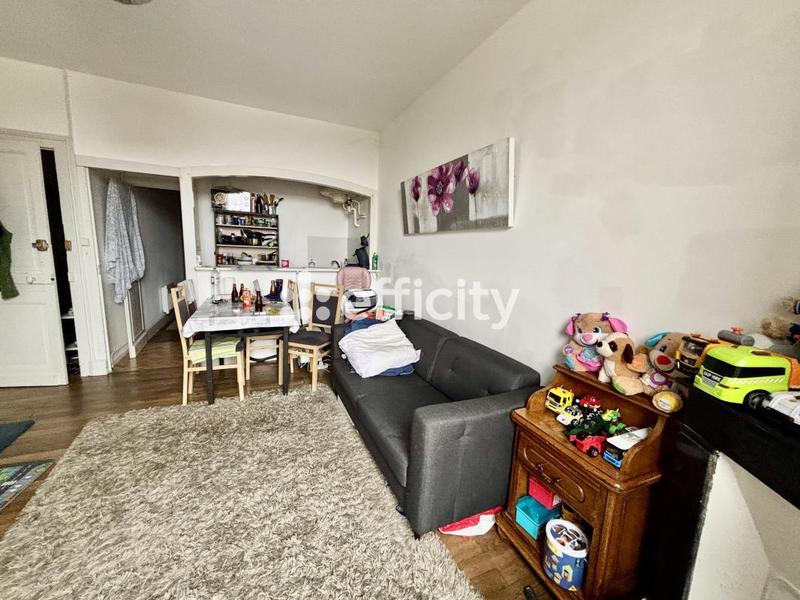 Immeuble - 136 m² - 6 pièces