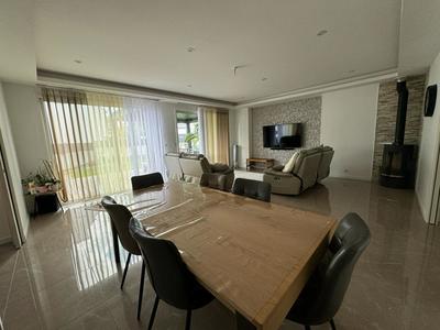 Maison - 144 m² - 5 pièces