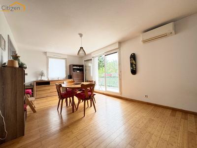 Appartement - 77 m² - 4 pièces