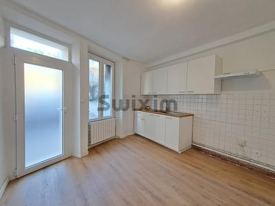 Maison de village - 72 m² - 5 pièces