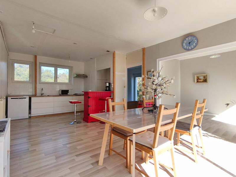 Maison - 205 m² - 10 pièces