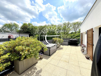 Appartement - 101 m² - 5 pièces