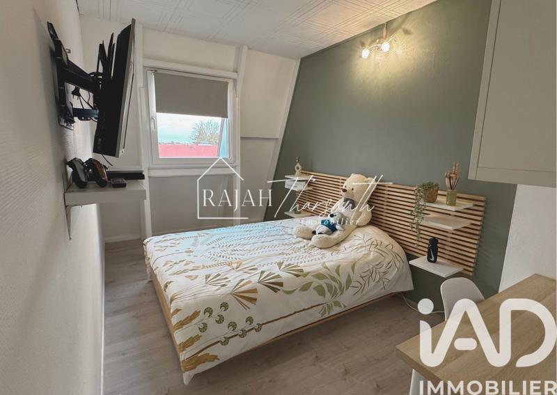 Maison de ville - 130 m² - 9 pièces