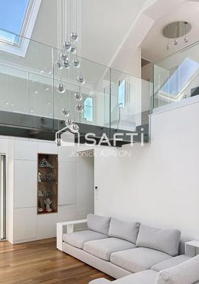 Maison - 160 m² - 6 pièces