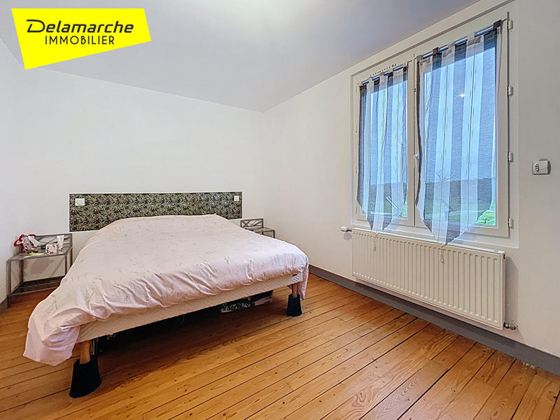 Maison - 235 m² - 8 pièces