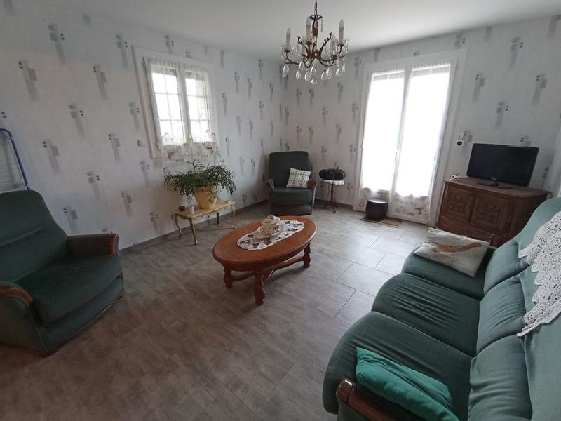 Maison - 101 m² - 7 pièces