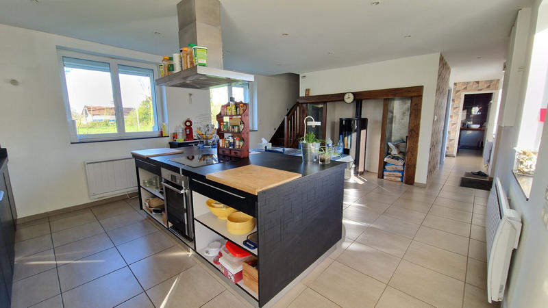 Maison - 183 m² - 7 pièces