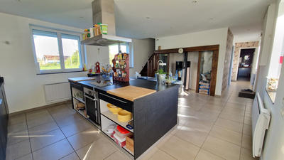 Maison - 183 m² - 7 pièces