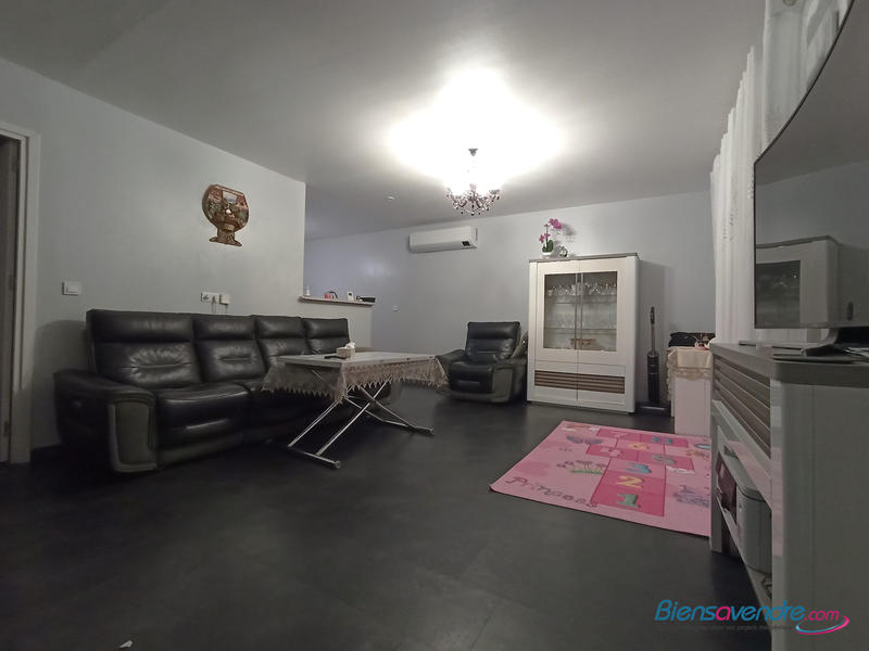 Maison traditionnelle - 160 m² - 6 pièces