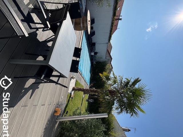 Chambre - 14 m² - 1 pièce