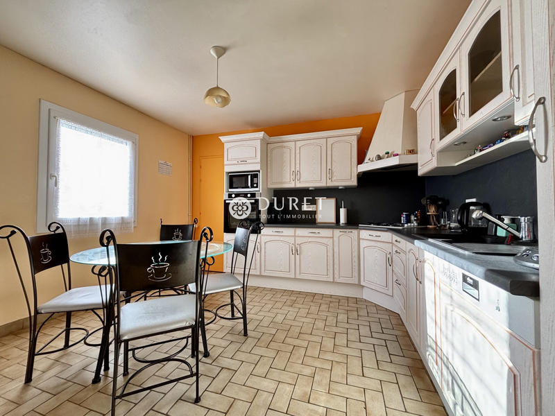 Maison - 99 m² - 6 pièces