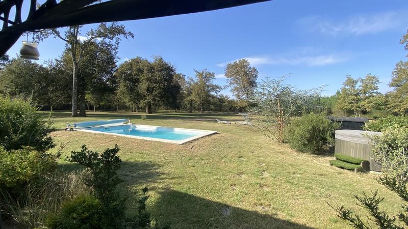 Maison - 151 m² - 6 pièces