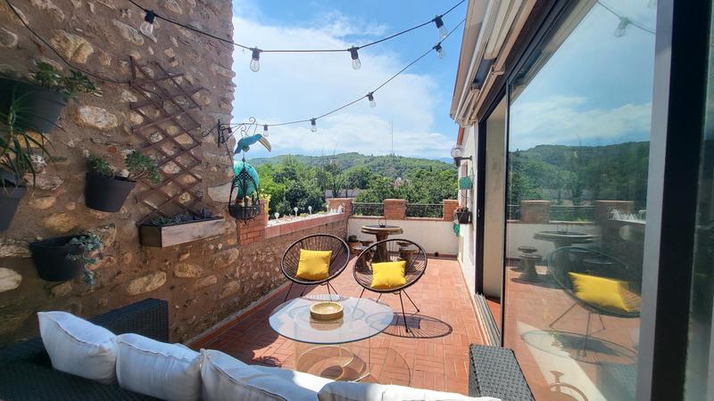 Maison - 260 m² - 10 pièces