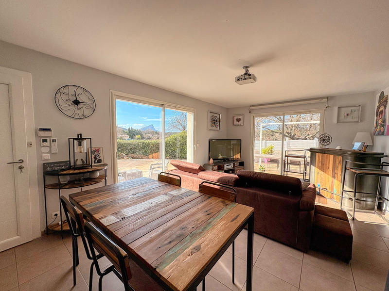 Maison - 92 m² - 4 pièces