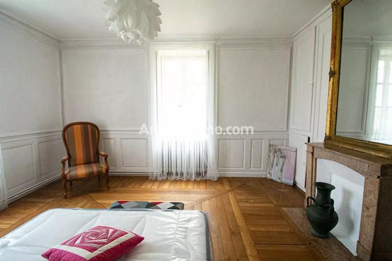 Maison - 547 m² - 14 pièces