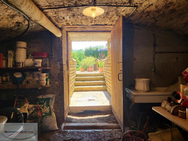 Propriété - 315 m² - 14 pièces