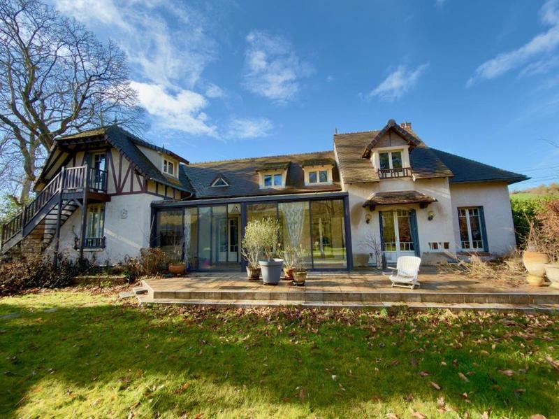 Propriété - 173 m² - 7 pièces