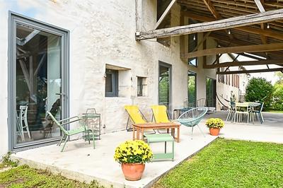 Maison - 300 m² - 13 pièces