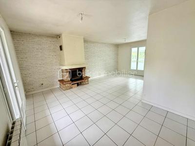 Maison - 140 m² - 7 pièces