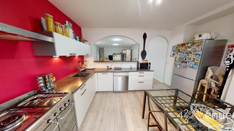 Appartement - 120 m² - 4 pièces