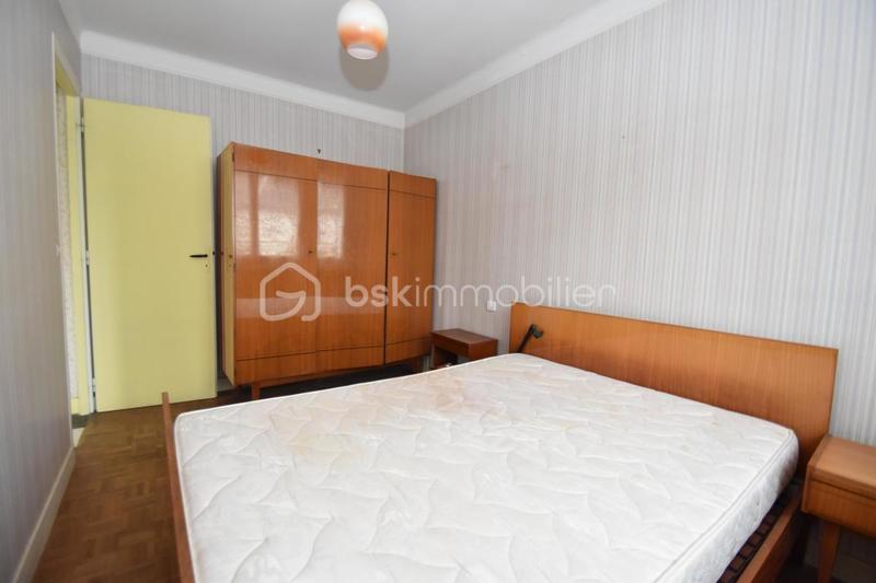 Maison traditionnelle - 90 m² - 4 pièces