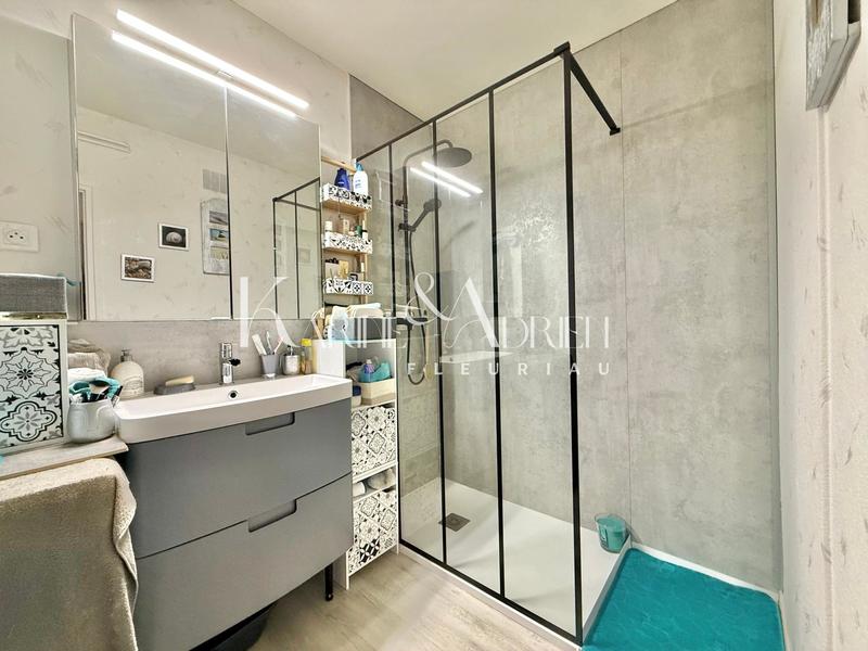 Appartement - 82 m² - 3 pièces