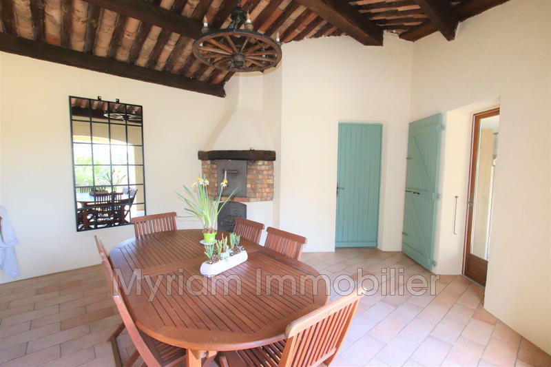 Maison - 290 m² - 5 pièces