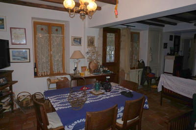 Maison - 138 m² - 9 pièces