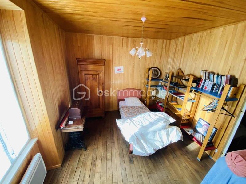 Maison en pierre - 1 638 m² - 10 pièces