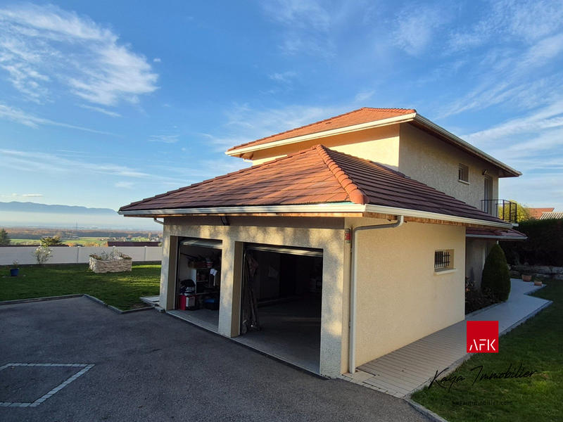 Maison - 121 m² - 5 pièces