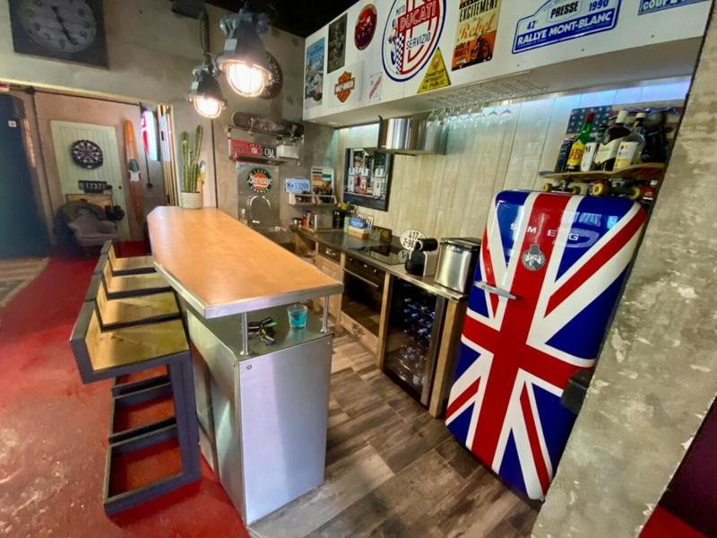 Loft - 76 m² - 3 pièces