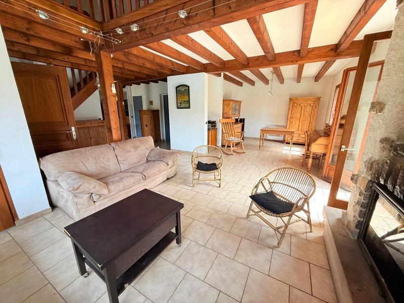 Maison - 175 m² - 7 pièces