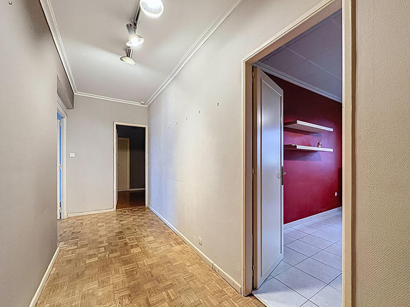 Appartement - 100 m² - 3 pièces