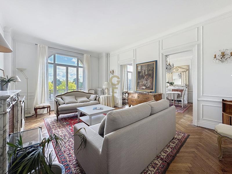 Appartement - 125 m² - 4 pièces