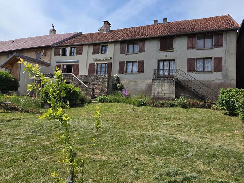 Maison - 139 m² - 7 pièces