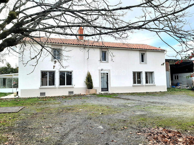 Maison de village - 194 m² - 6 pièces