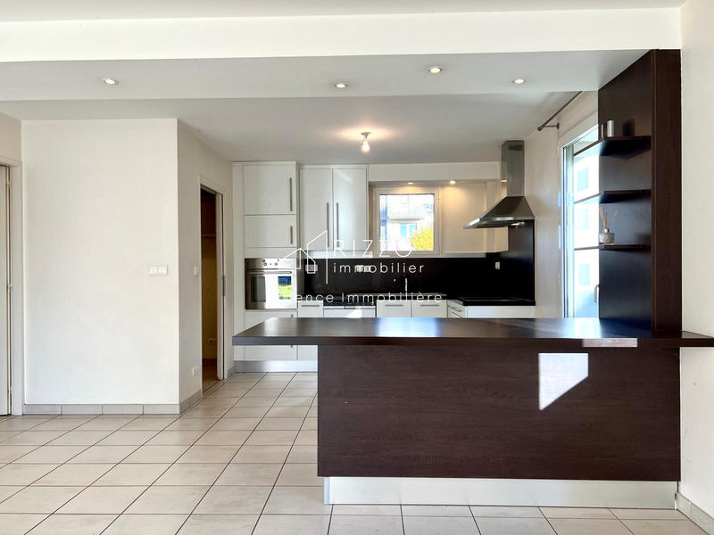 Maison - 144 m² - 5 pièces