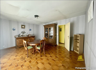 Maison - 94 m² - 5 pièces