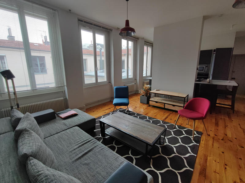 Appartement - 60 m² - 2 pièces