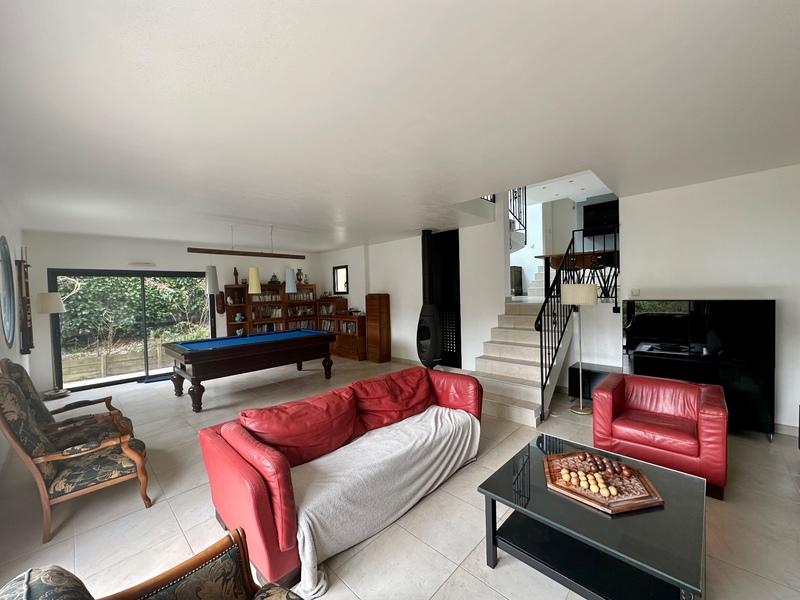 Villa - 190 m² - 8 pièces