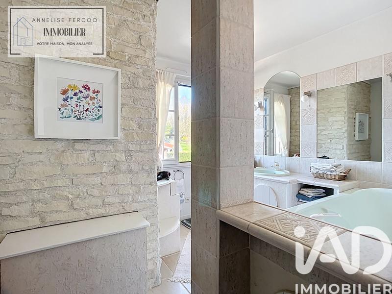 Maison - 167 m² - 8 pièces